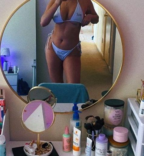 19P Emma Topp nude