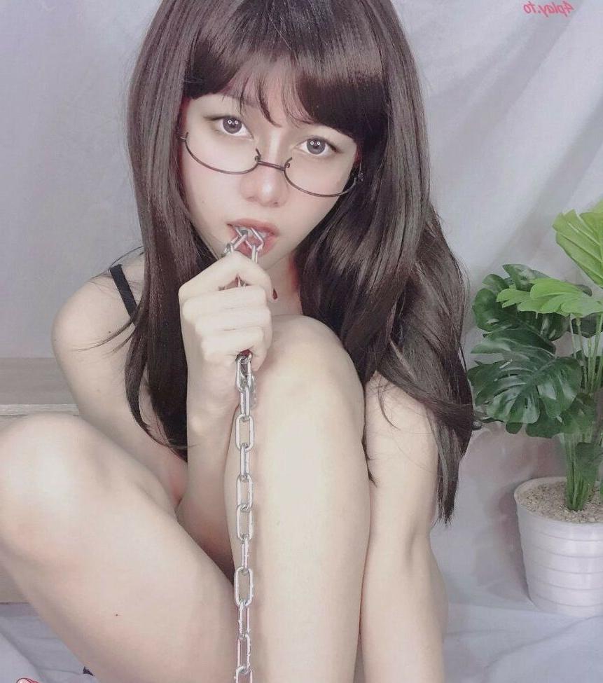 25P Violet Airis nude