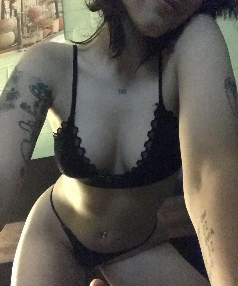 25P Shikumiworld nude