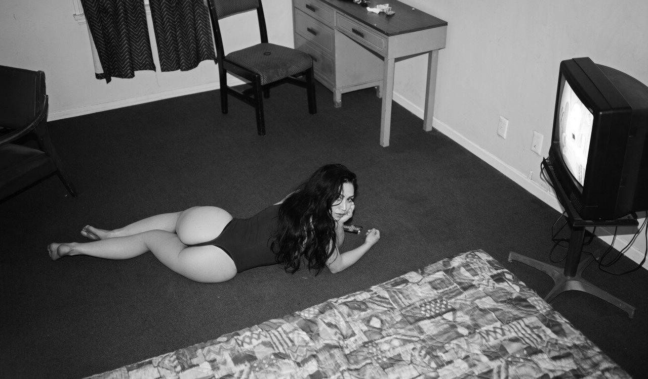 25P Cassie Steele nude