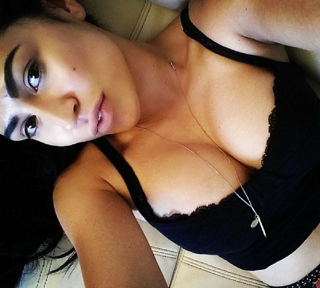 25P Cassie Steele nude