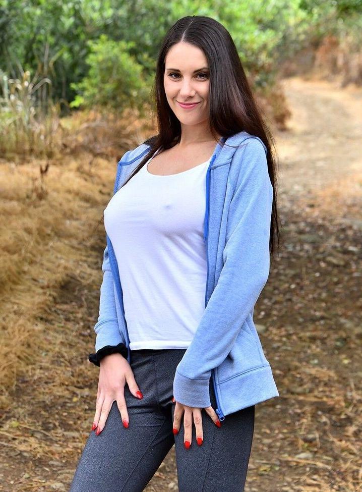 17P Lilian Stone nude