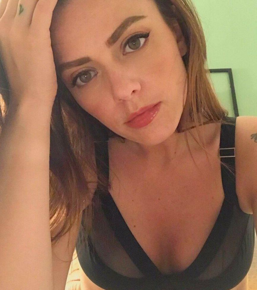 20P Annalisa Scarrone nude