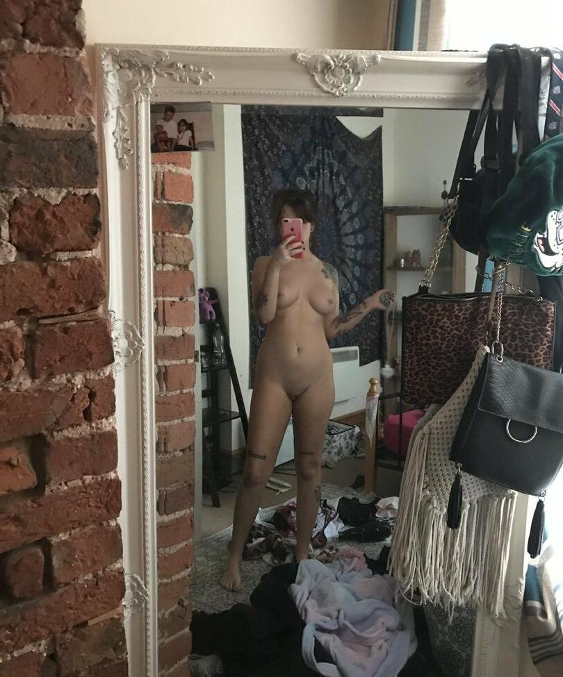 25P Eternalcharlotte nude