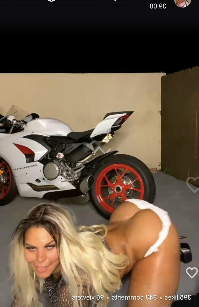25P Mulher Jaca Dayanejacky nackt