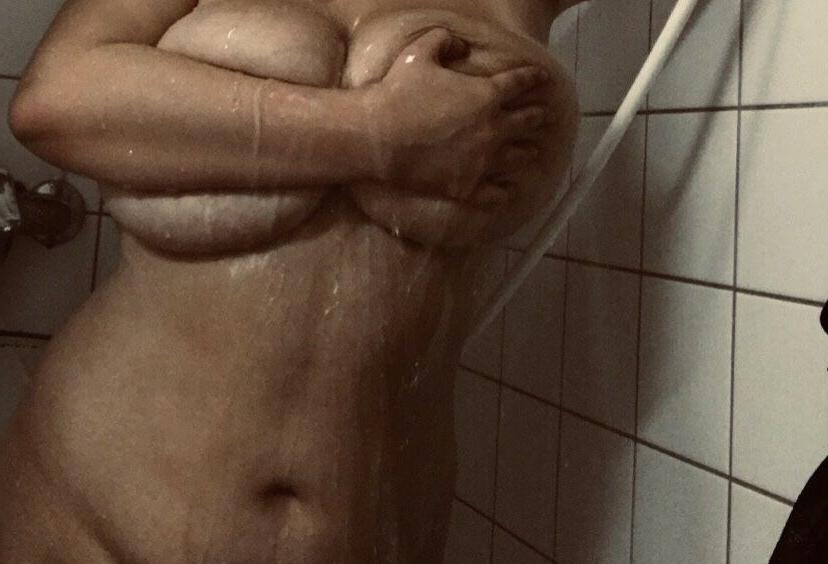 16P Ancatarine nude