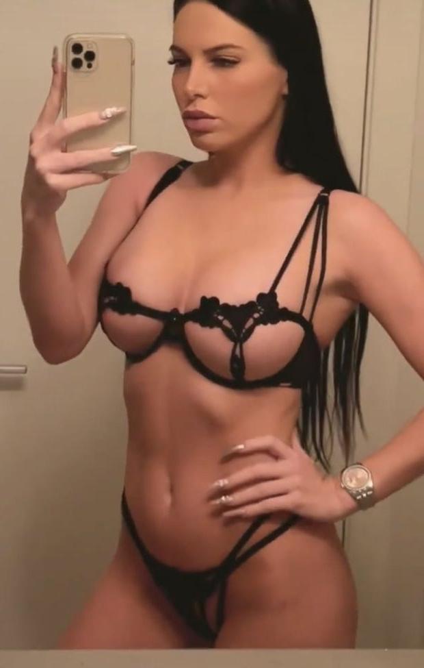 9P Kourtneyyoung__ nude