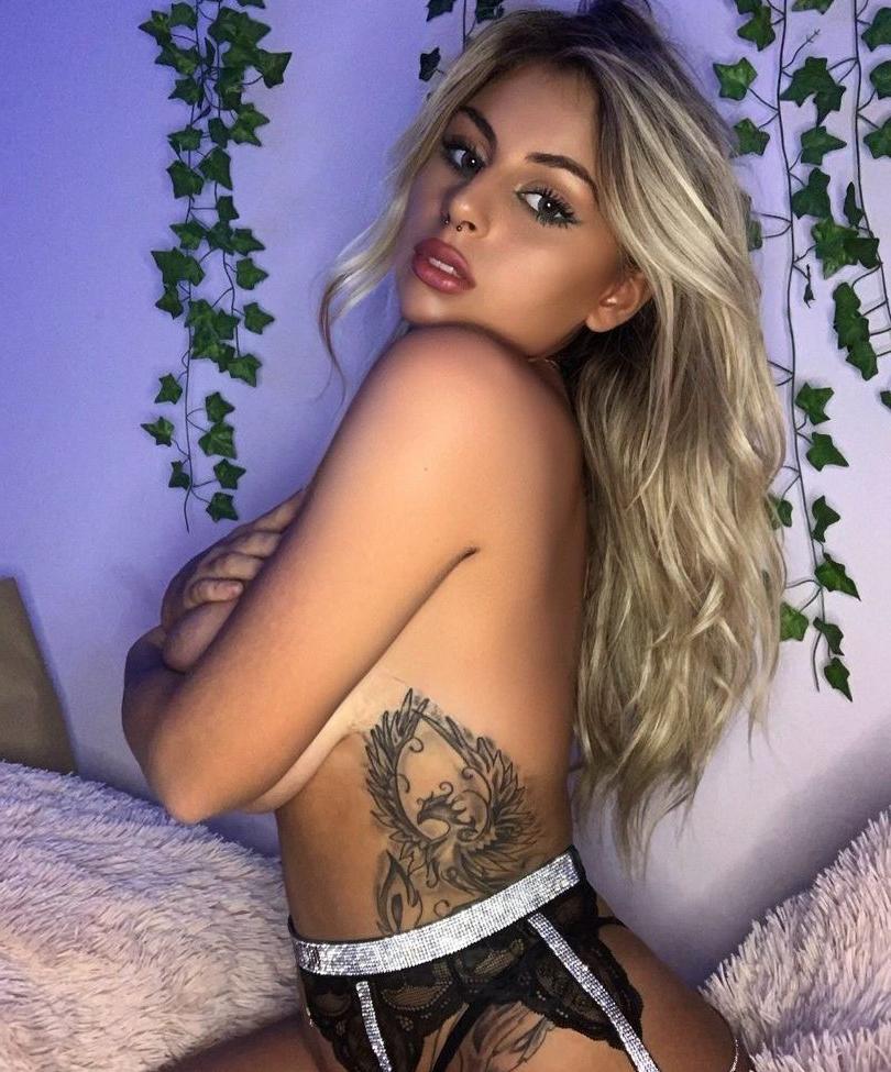 23P Lila Merlino nude