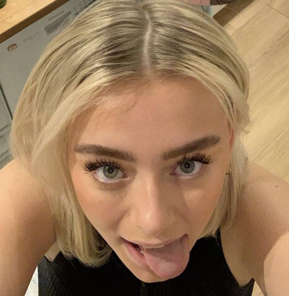 25P Tuva Osgrad nude