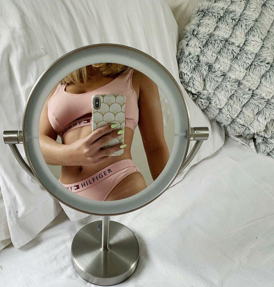 25P Tuva Osgrad nude