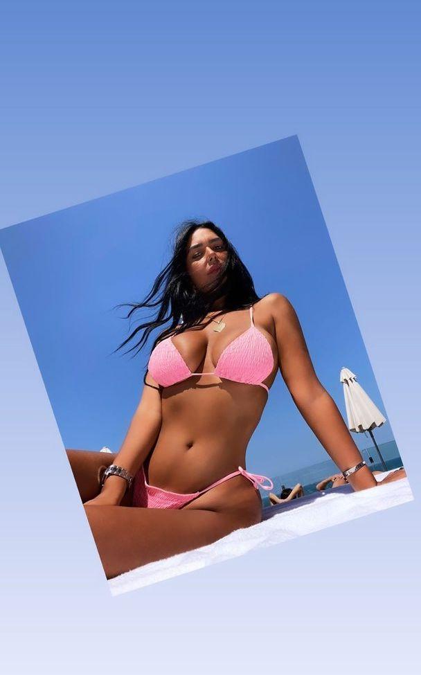 17P Daniella Pariente nude