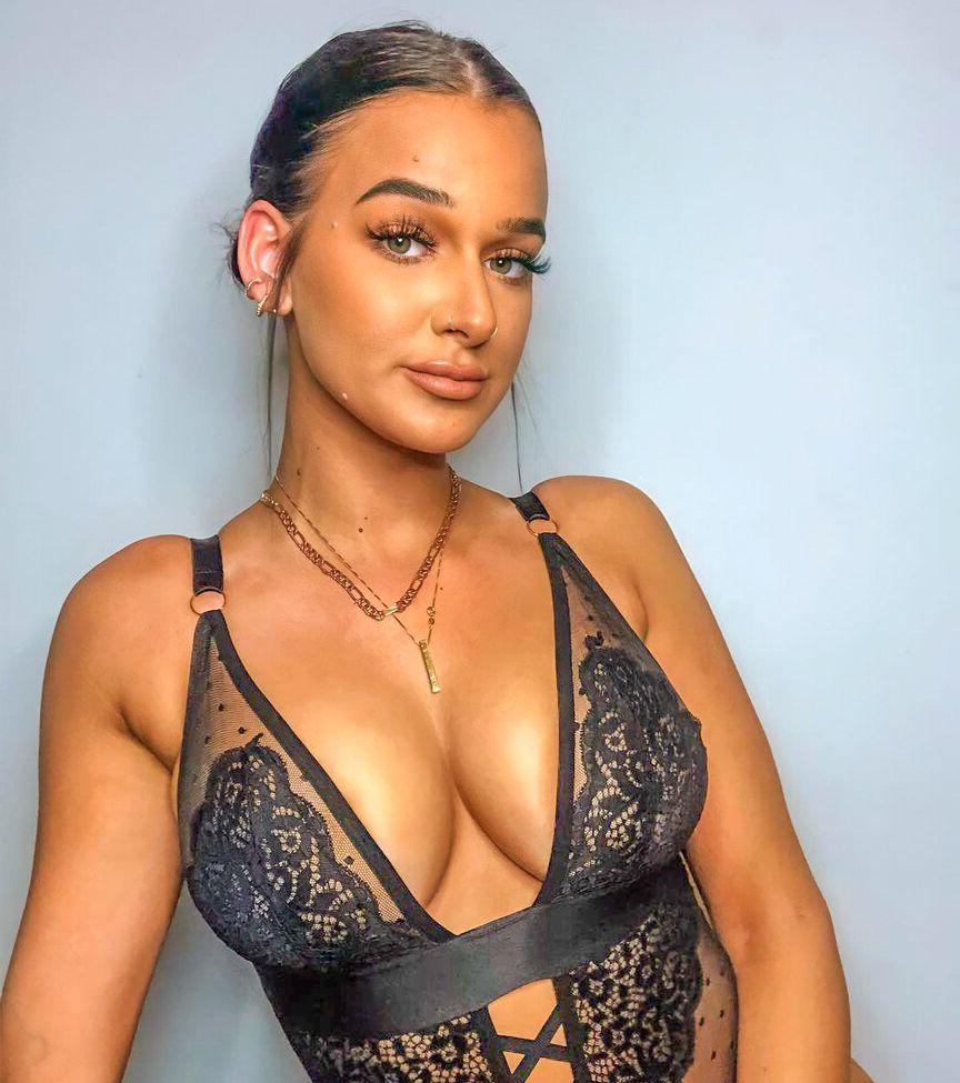 15P Louiseereid nude