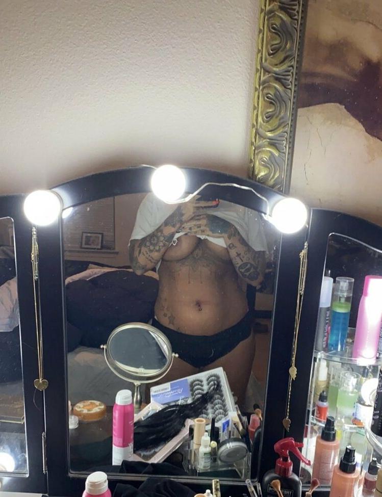 25P Alyssadoesntboost nude