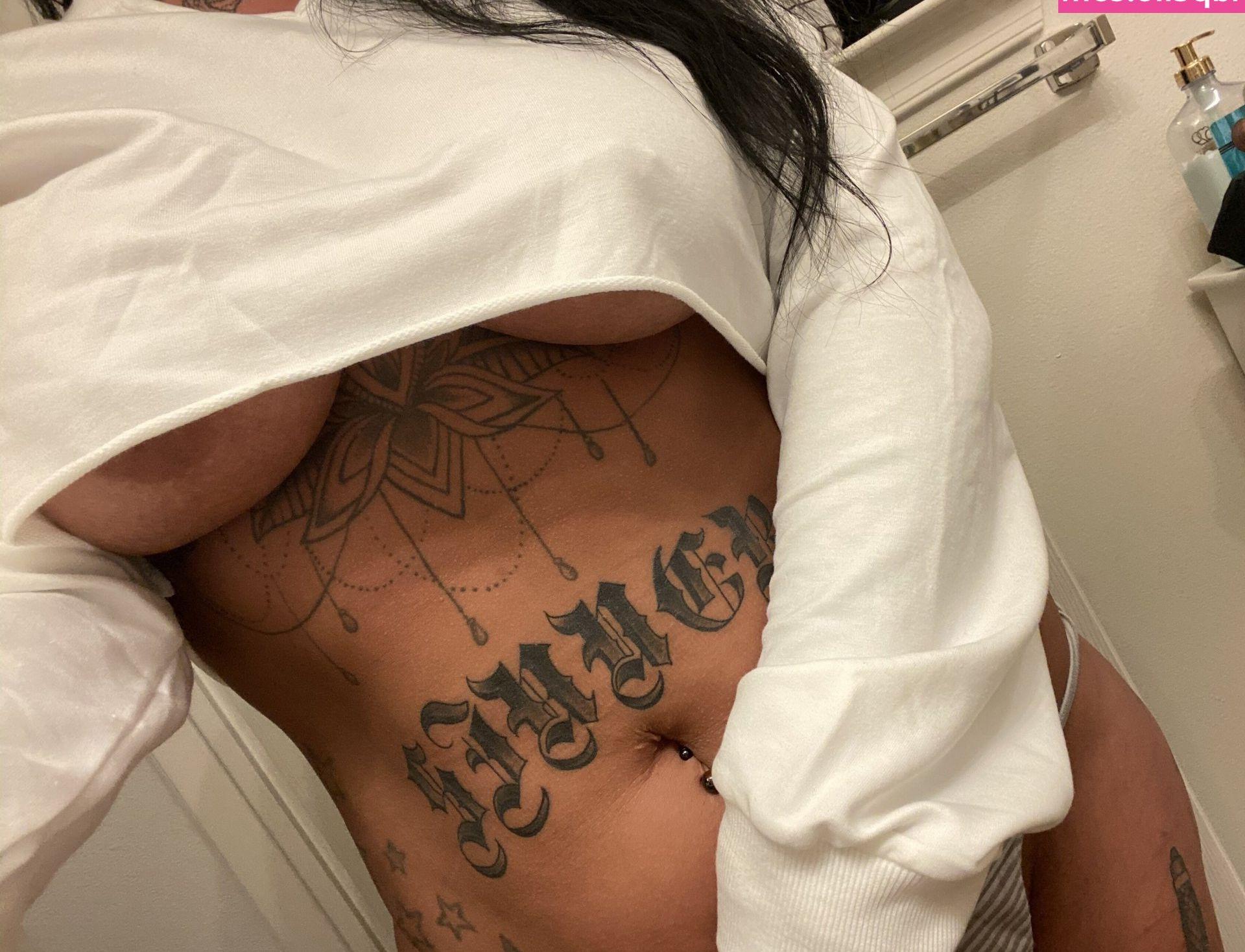 25P Alyssadoesntboost nude