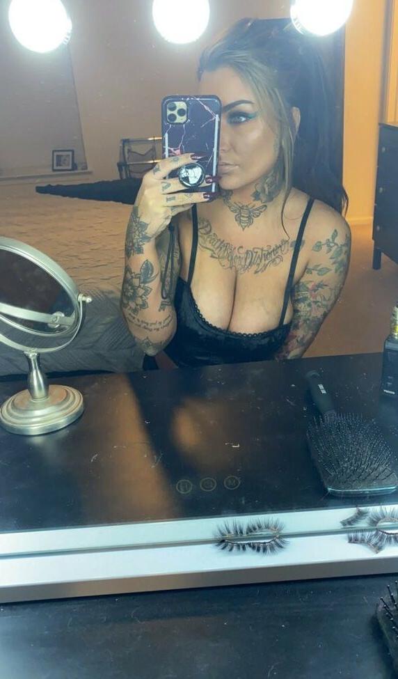 25P Alyssadoesntboost nude
