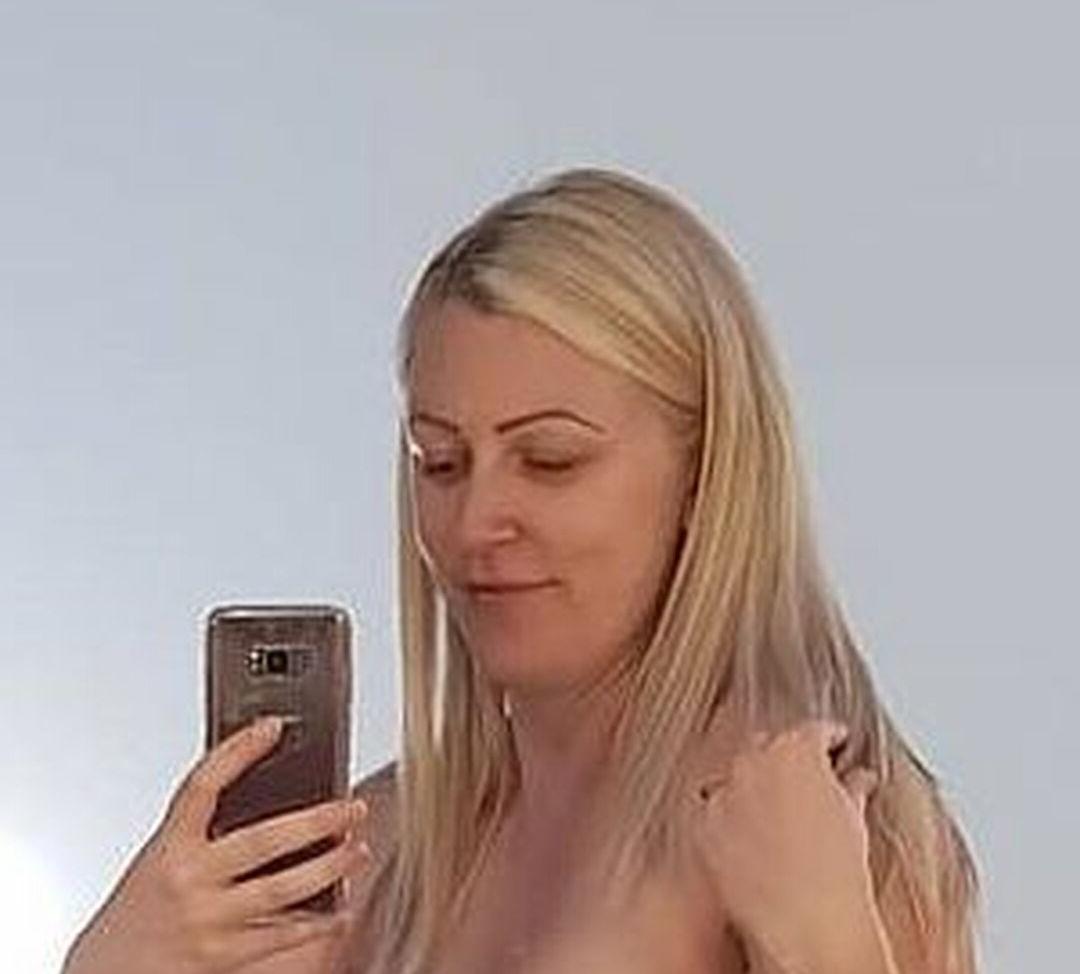 16P Corrine Marie nude