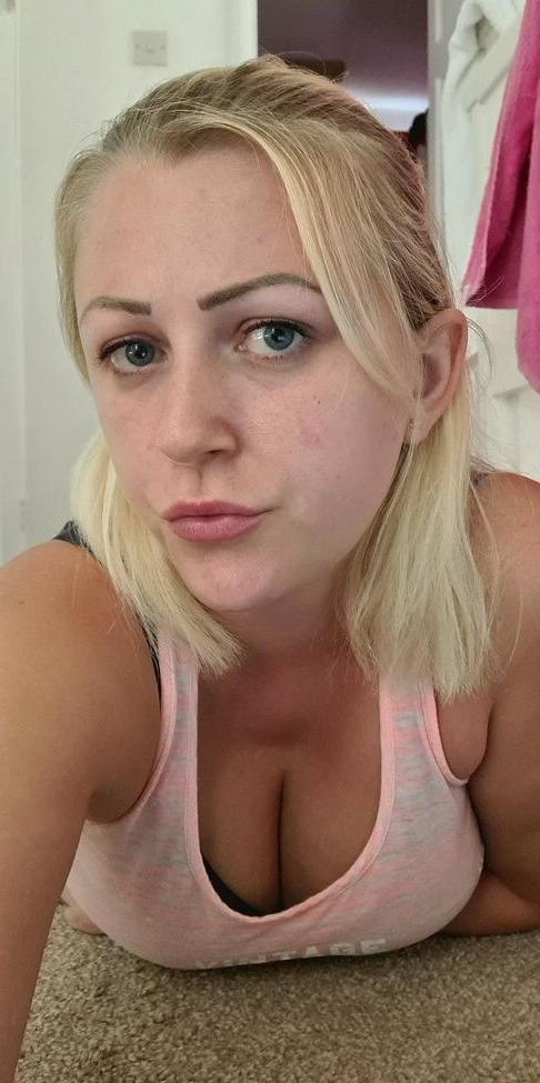 16P Corrine Marie nude
