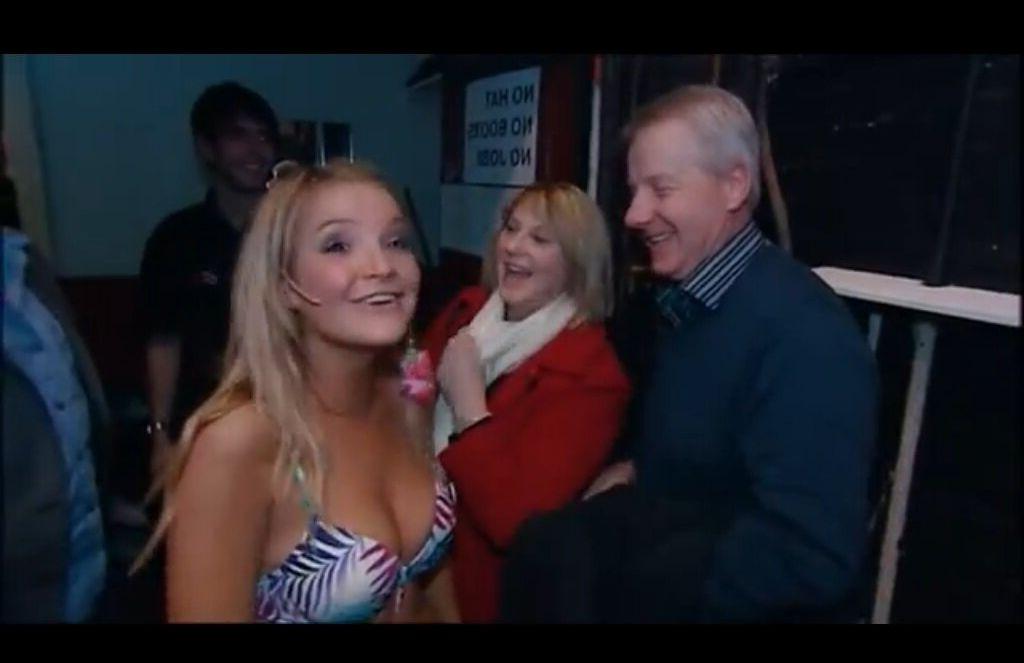 25P Helen Skelton nude