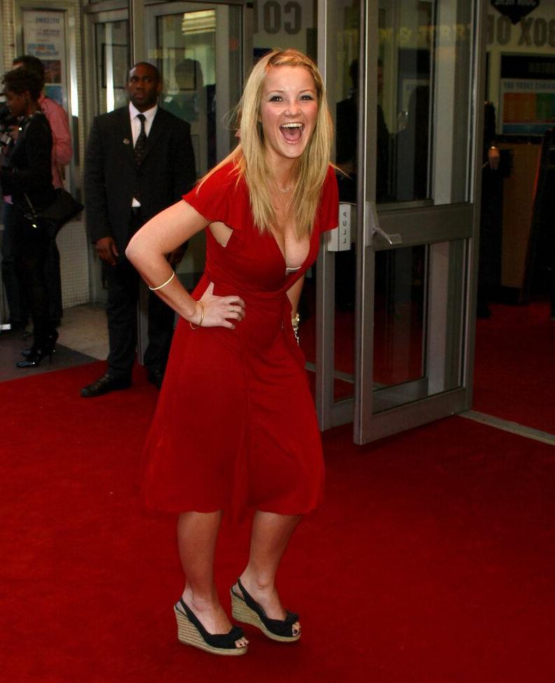 25P Helen Skelton nude