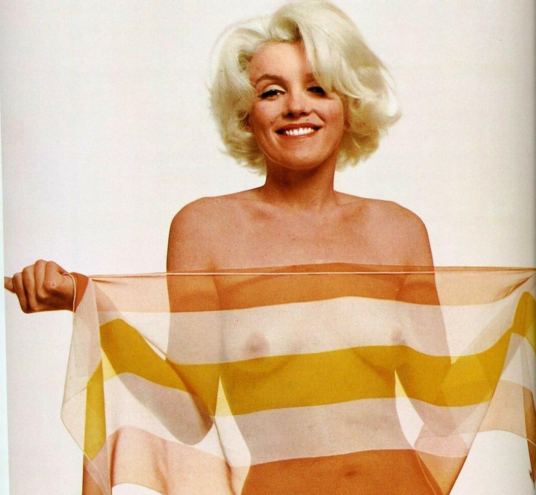25P Marilyn Monroe nude