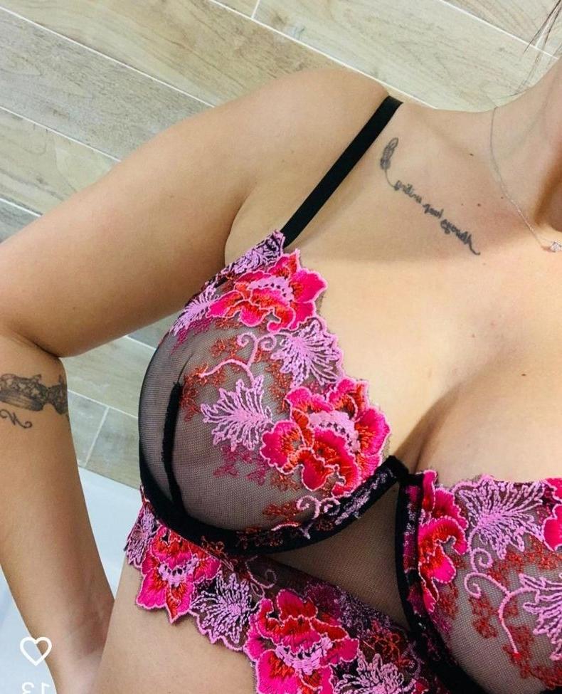 25P Helenamodele nude