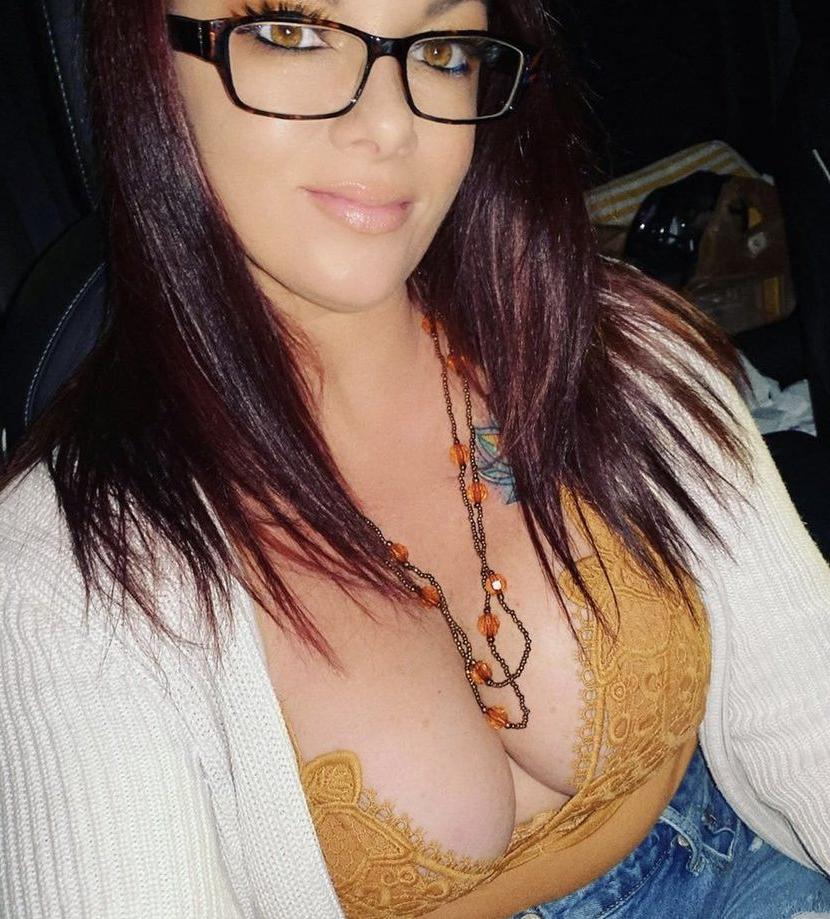 12P Slyshanna nude