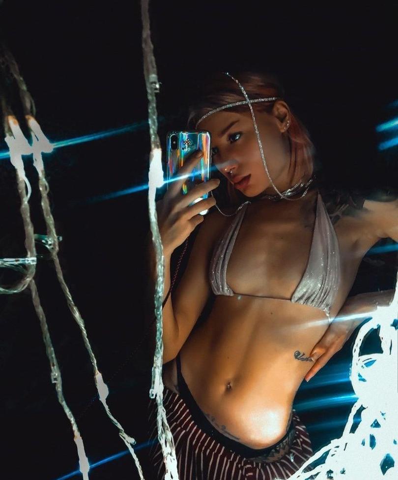 14P Alina Ostraya nude