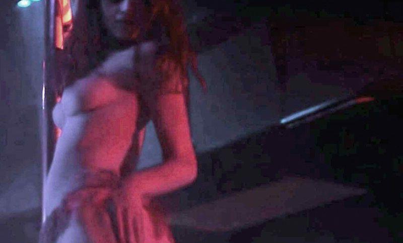5P India Eisley nackt