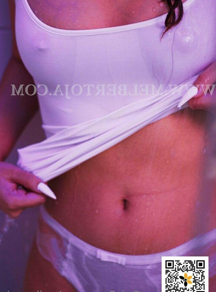 25P Mel Bertoja nude