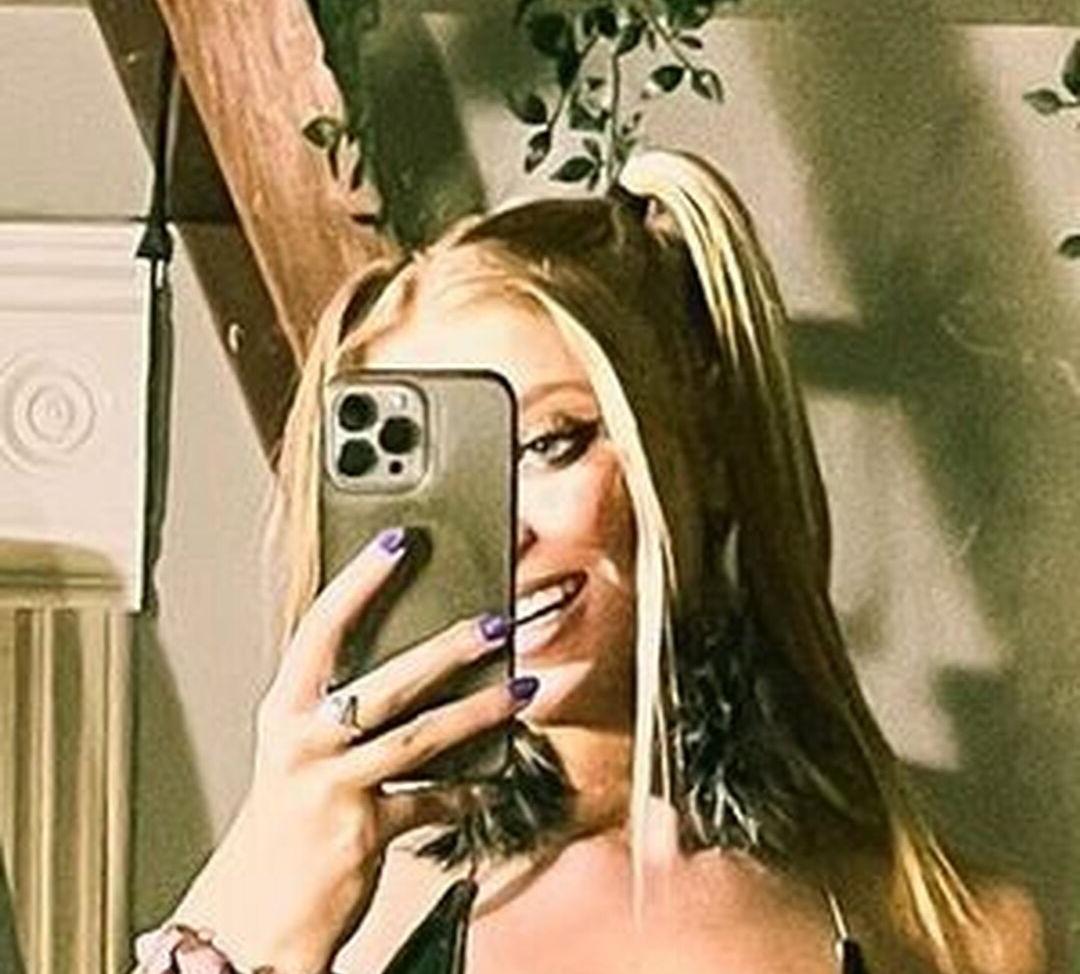 25P Samnimetitties nude
