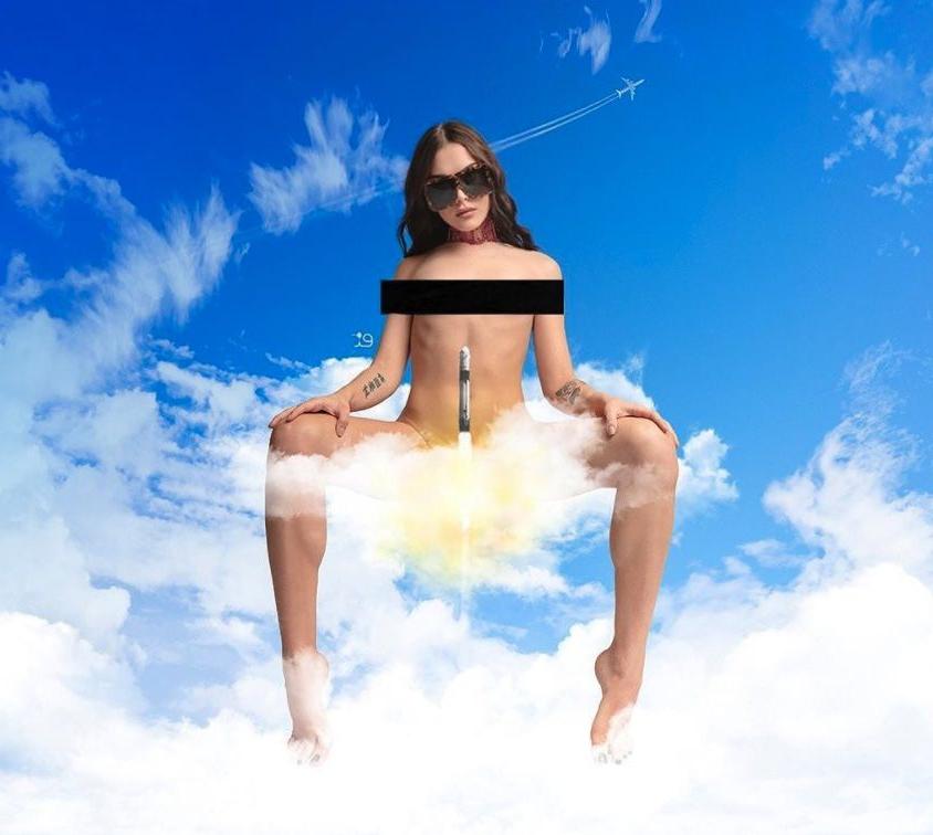 8P Nicole Bertoni nude