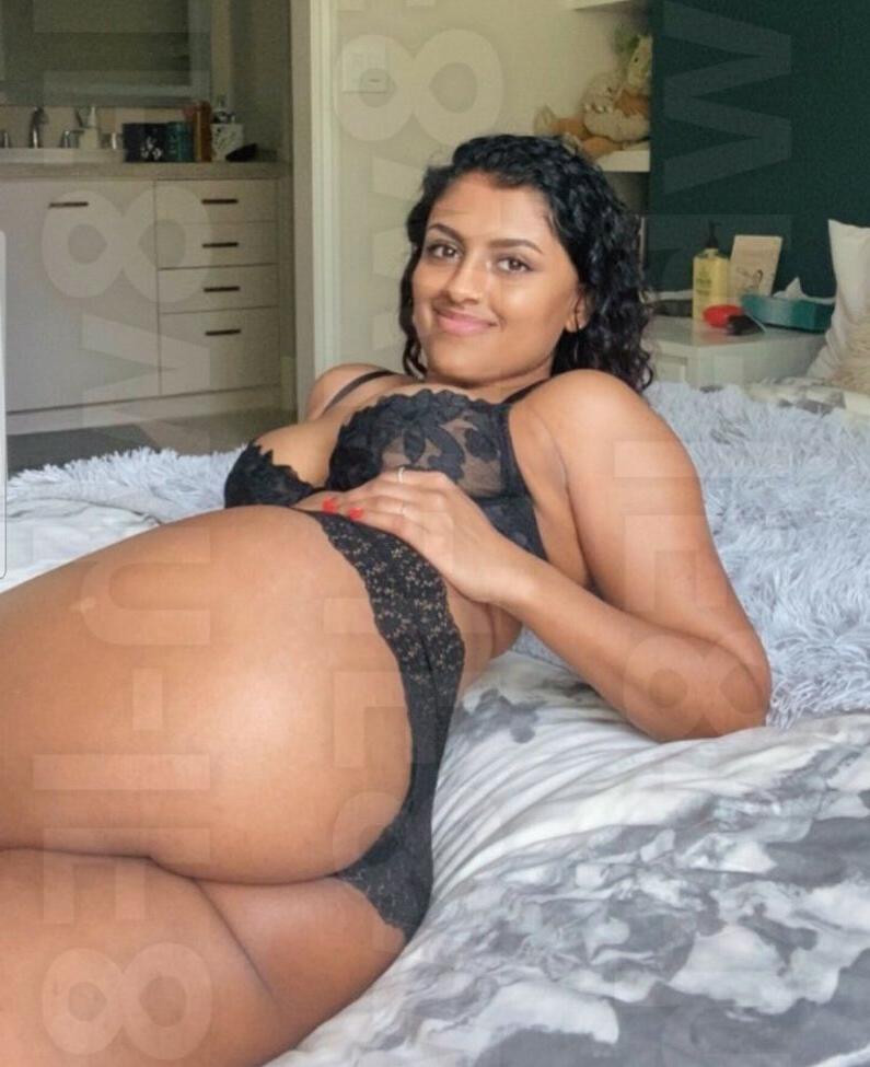 19P Yamini Nambimadom nude