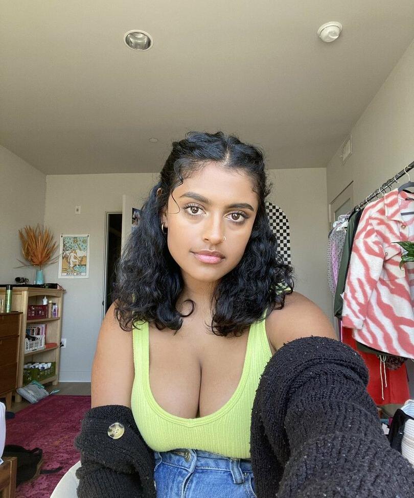 19P Yamini Nambimadom nude
