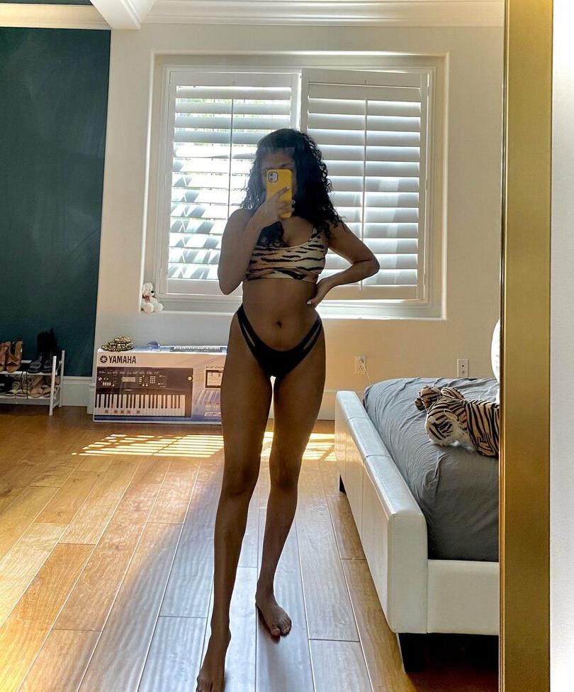 19P Yamini Nambimadom nude