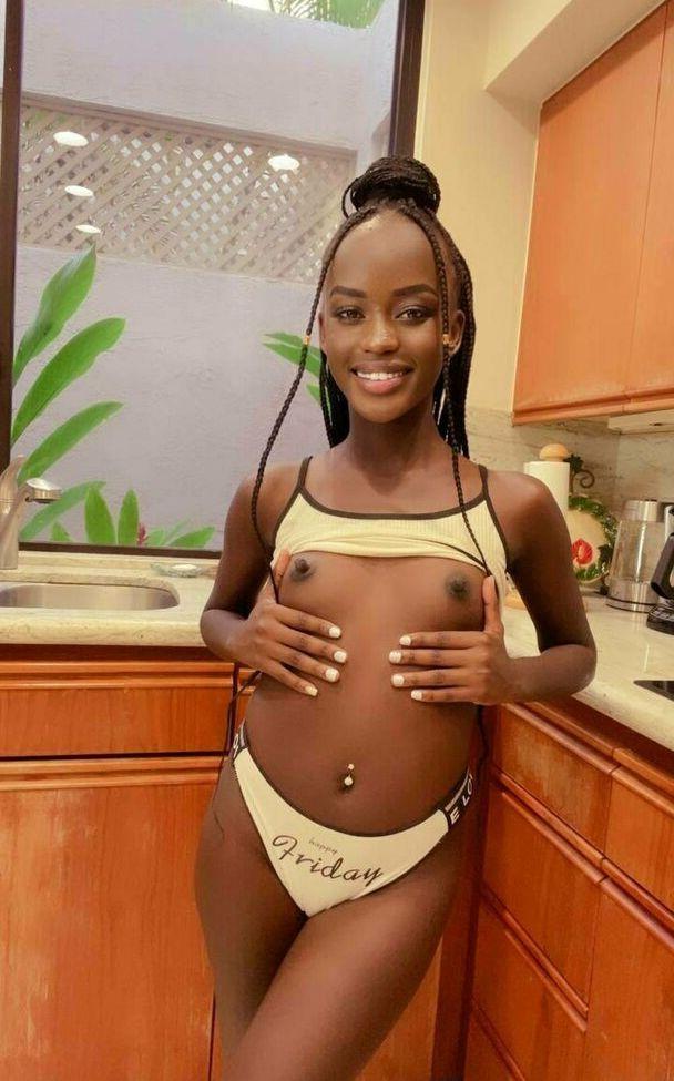 25P Tastytracey18 nude