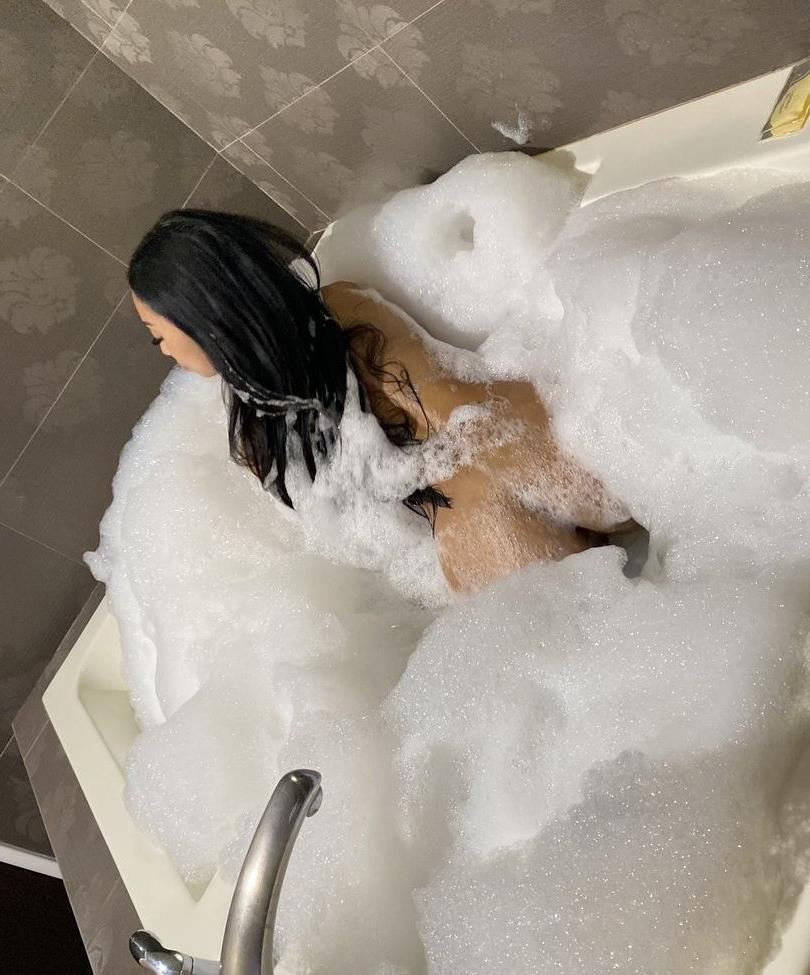 25P Sereivthv nude