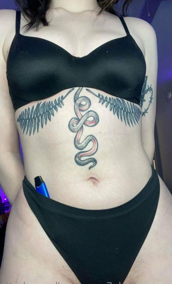 25P BvnnyBeth nude