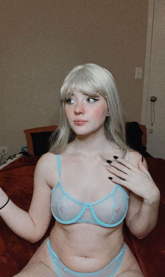 25P BvnnyBeth nude