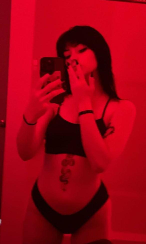 25P BvnnyBeth nude