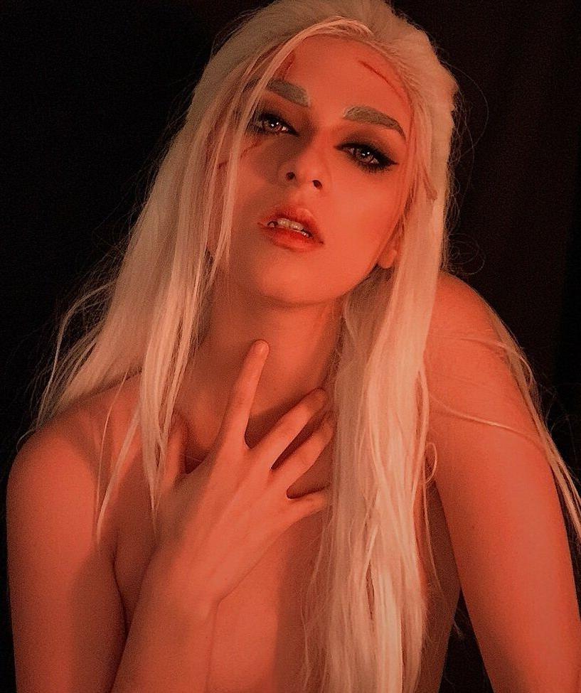 25P Vain Virgo nude