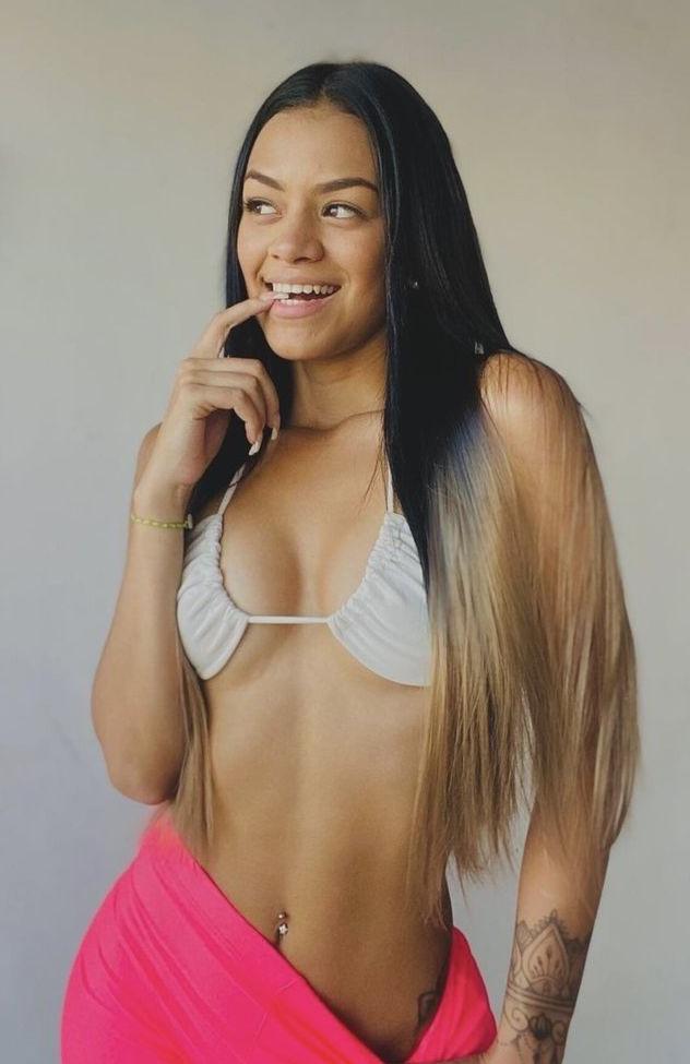 18P Frey2208 nude