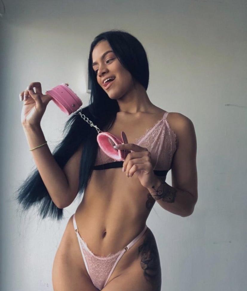 18P Frey2208 nude