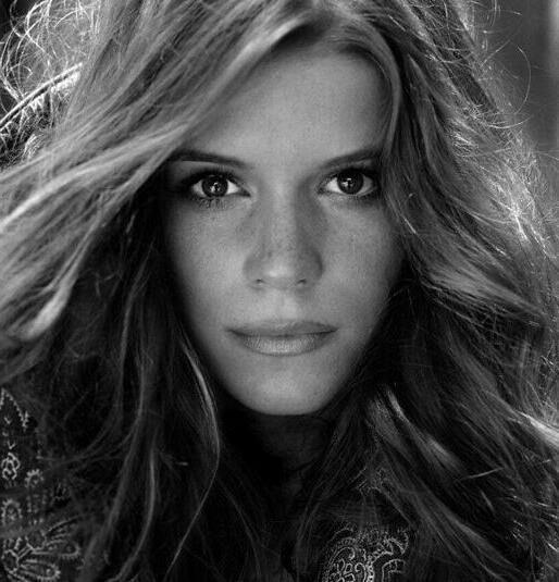 25P Kate Mara nude