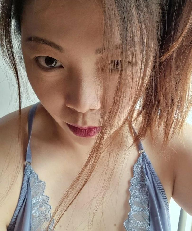 25P Cecile Chan nude
