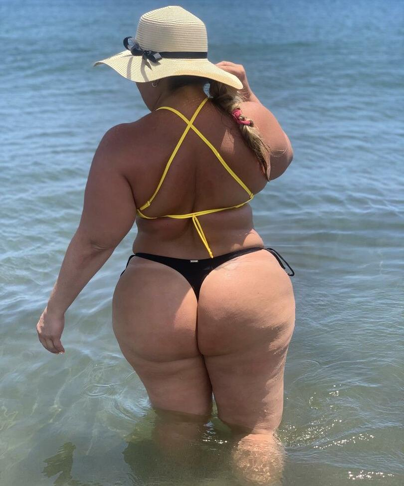25P Ann Carvecson nude
