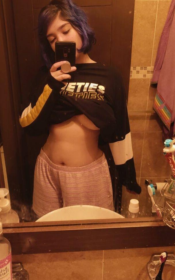 19P ScarlettPNG nude