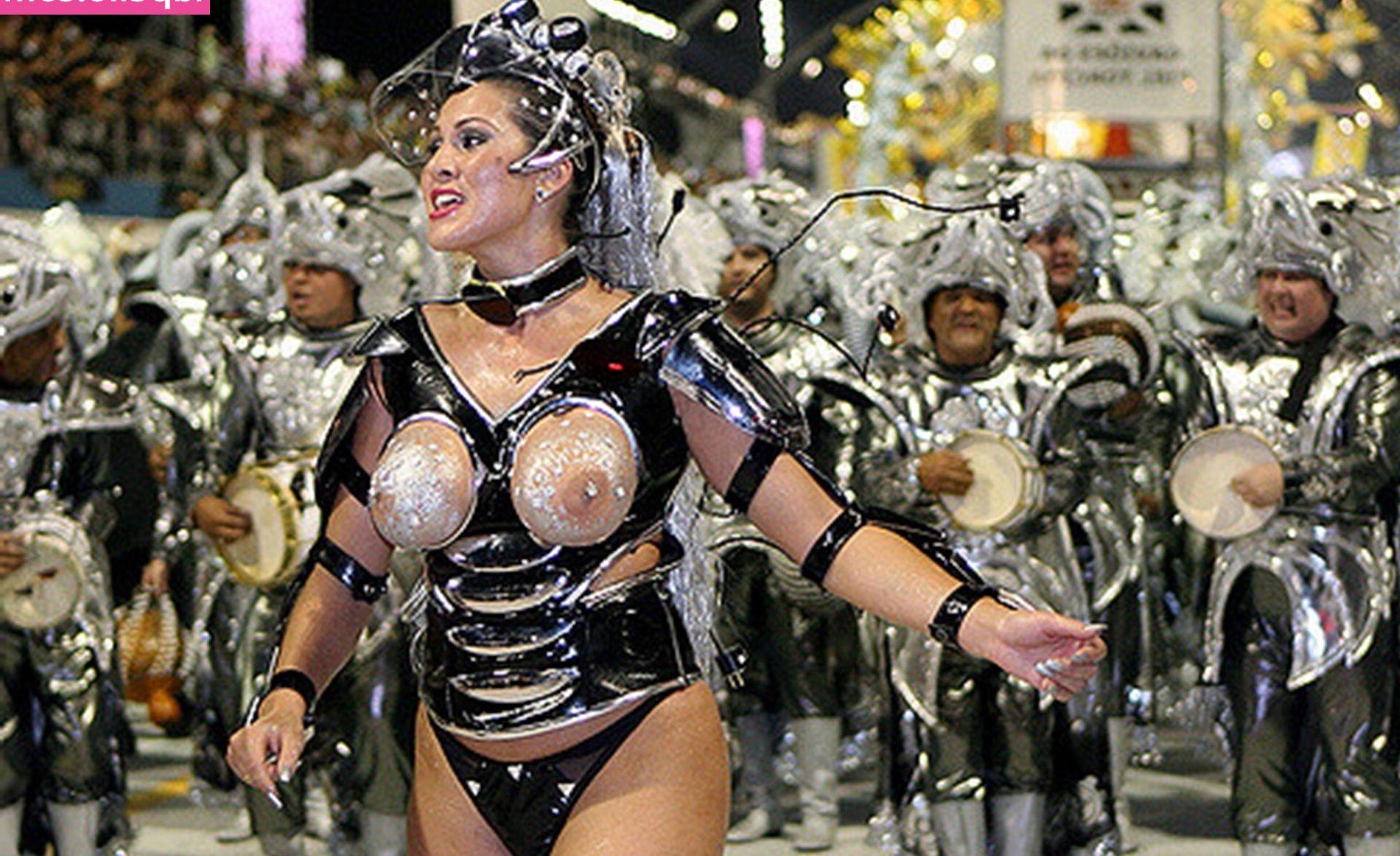 25P Lívia Andrade nude