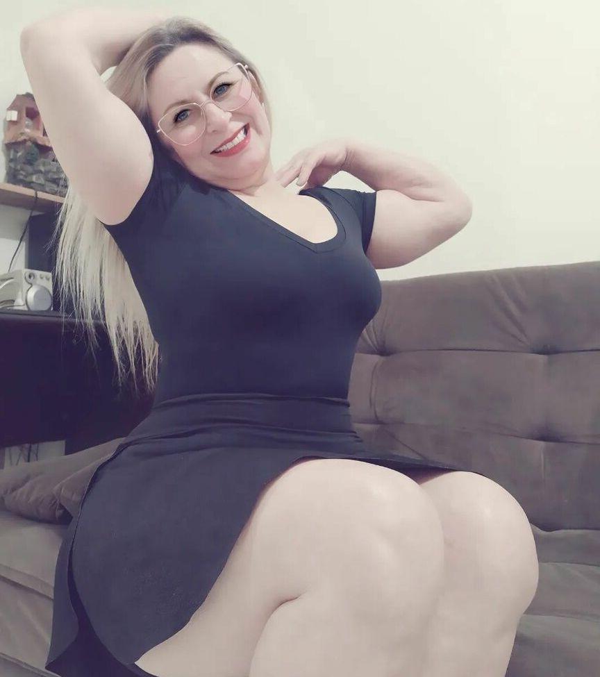 10P Coroas Gostosa nude