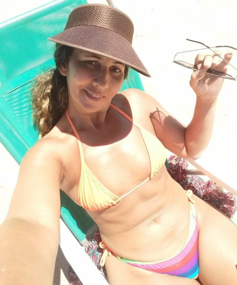 10P Coroas Gostosa nude