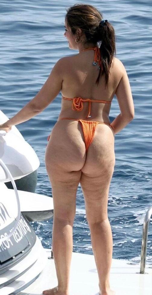 12P Camilla Cabelo nude